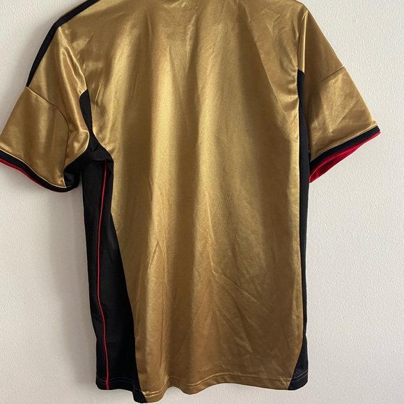 AC Milan 2013/14 gold set jersey like new - Picture 6 of 6